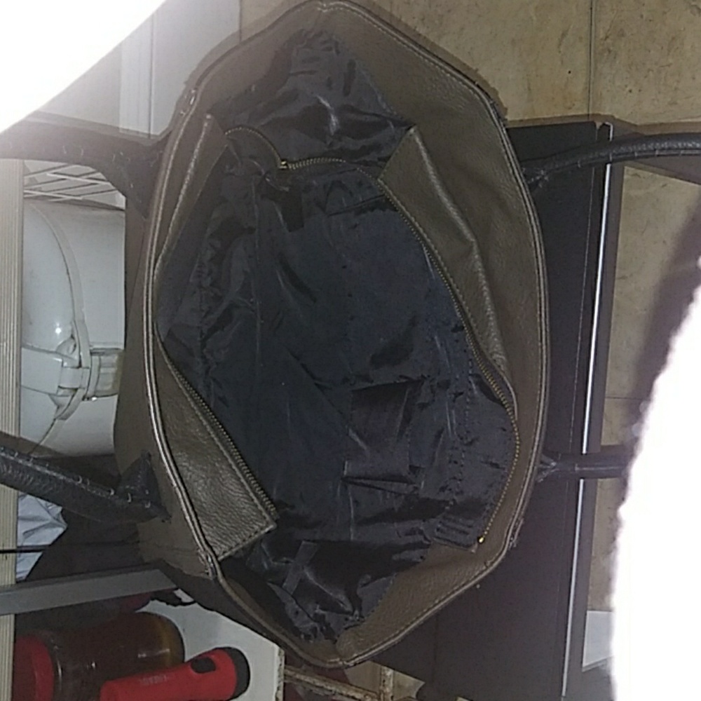 Purse - Picture 3 of 4